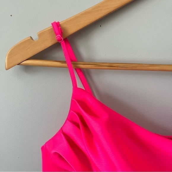 Urban Outfitters Silence + Noise Mimi Cowl Neck Barbie Pink Halter Top Sz M NWT - Picture 8 of 16